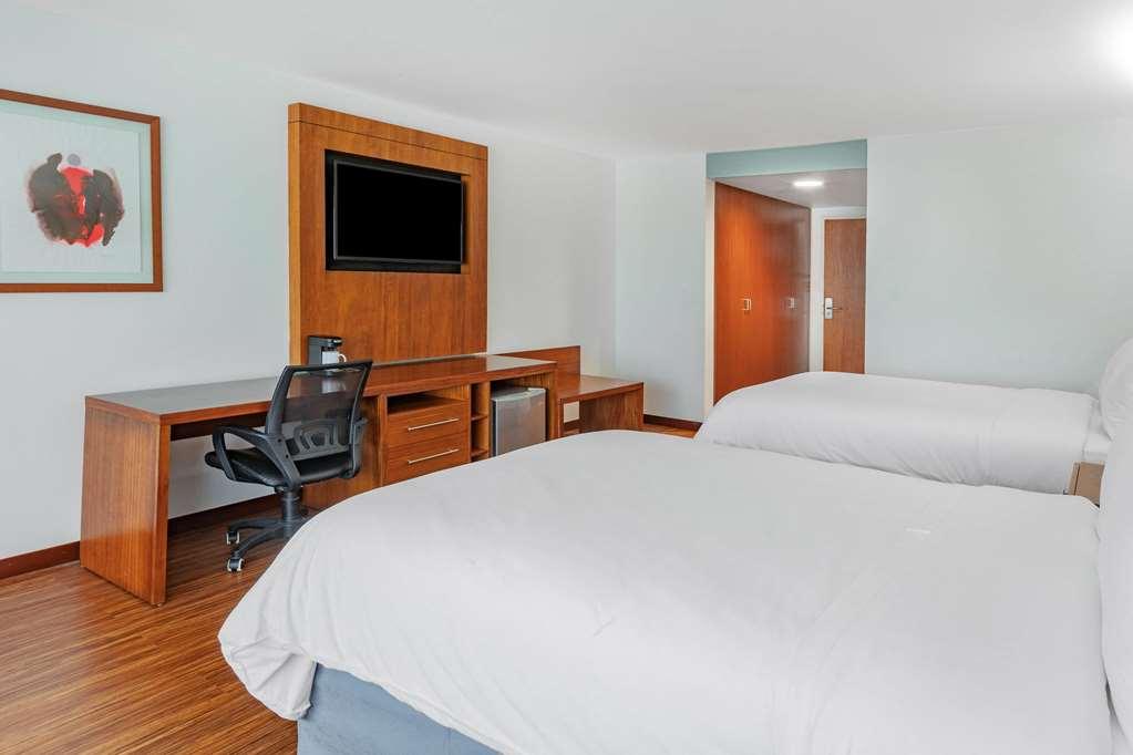 Tryp Guayaquil Quarto foto
