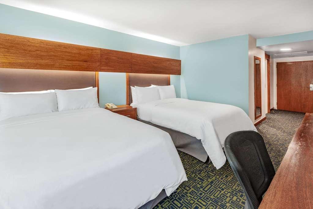 Tryp Guayaquil Quarto foto